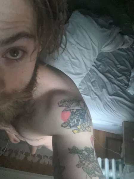 Good morning 😉 Should we go back to bed? by likezoinksscoooob