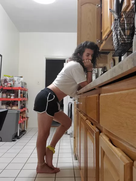 Good morning. Sun isn't even up yet 😑 by NicolaGauss