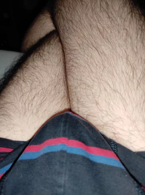 Good morning! We're starting the day with some thicc hairy legs today! by TheMoonSwimmer