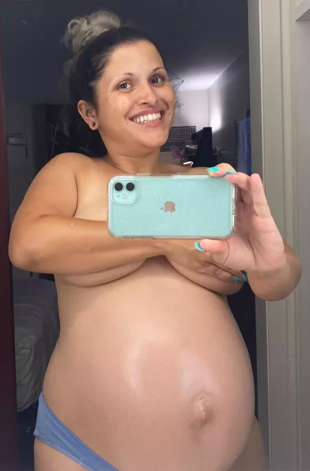 Good Morning! Who's gonna help me oil my belly? by CremeFilledBunny