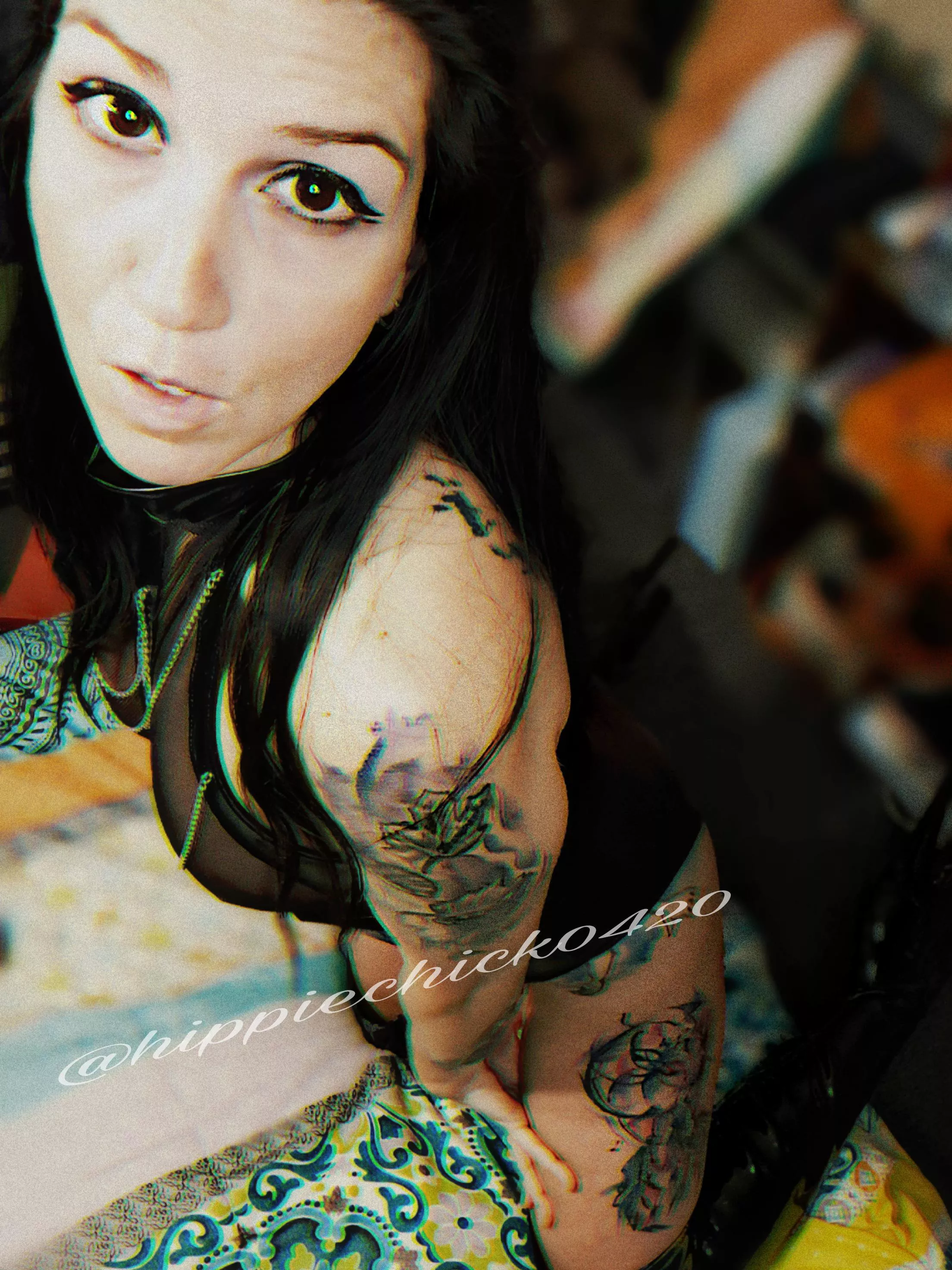 Good morning you sexy mother effers! Drop in my dms and let me fix that morning wood! 😏 posted by stonerlove0420