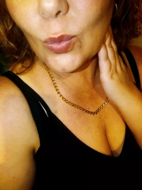 Good night kisses to everyone by t_A_T_u