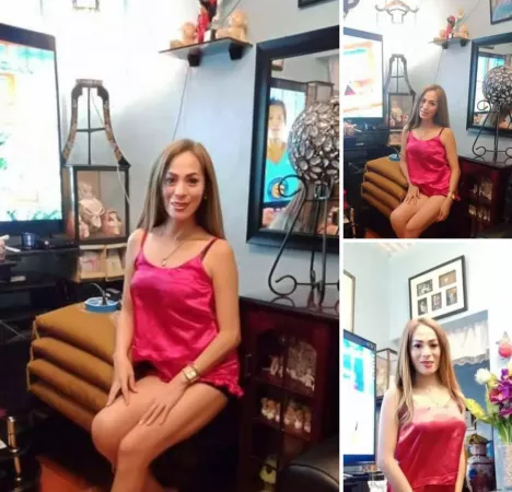 Good night Thursday to all of you my loves 😴 I need my beauty rest, I have date with Friday! 💗💋💝💘💌🦄 wish me luck! by aubr3ylov3