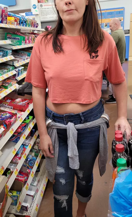 Good shirt for grocery shopping. by CMBTKB1019