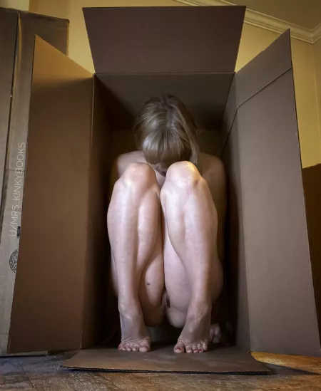 Good things come in small packages by mrs_kinkybooks