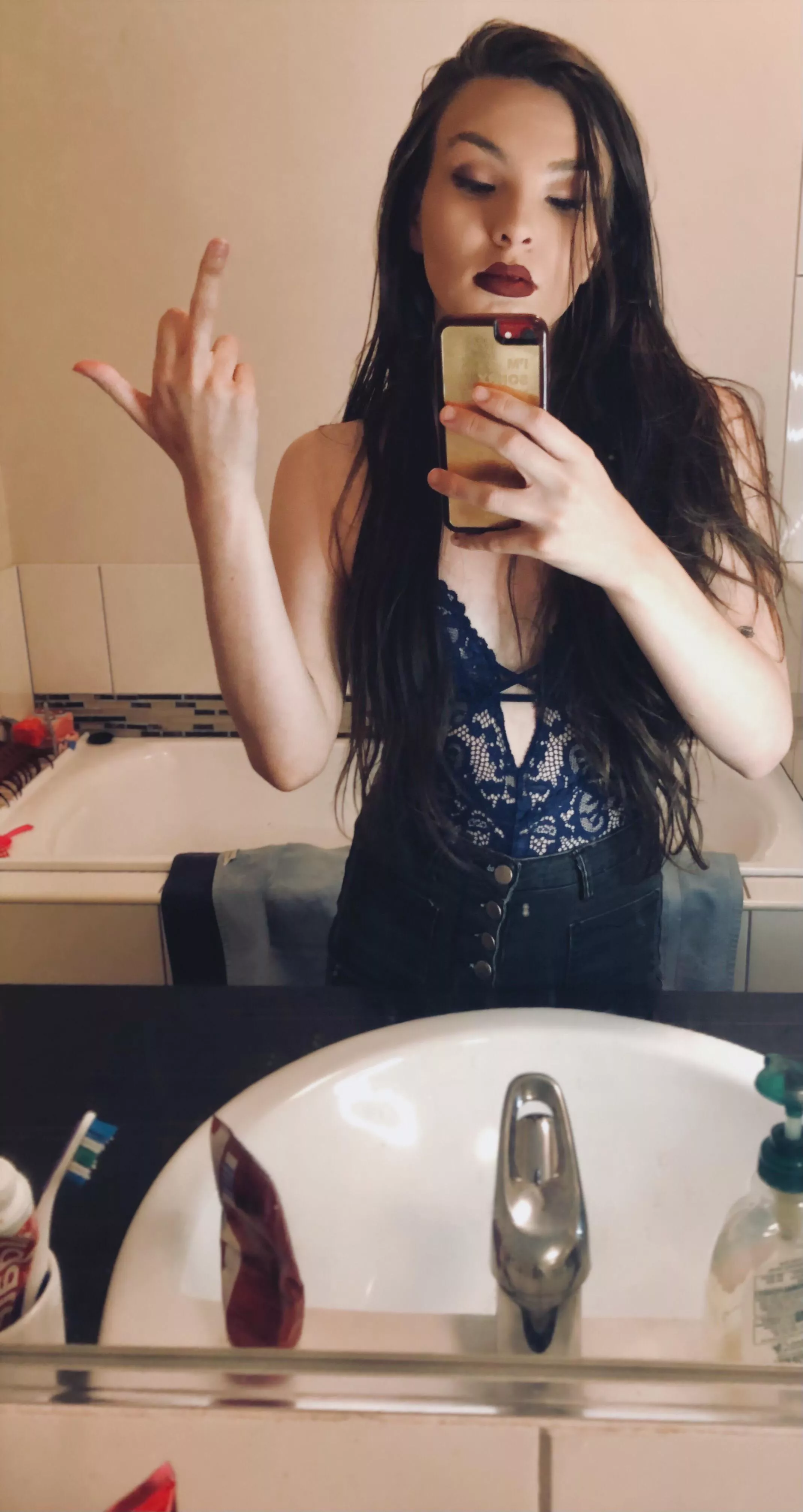 Good vibes only 💕 posted by WillowsinAugust