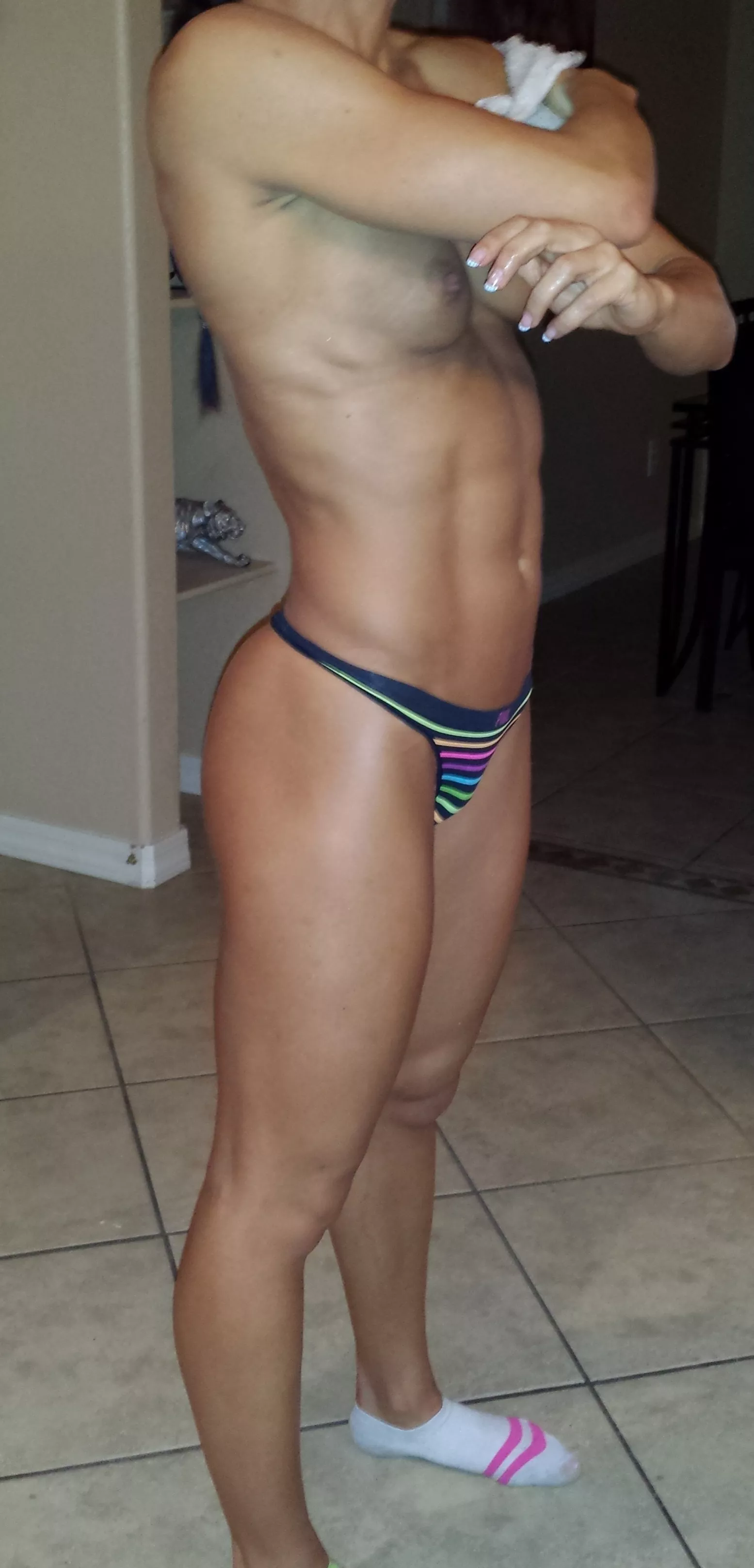 Goodmorning 😘😘[f] posted by Tight_Fit_Feminine