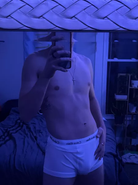 goodnight :-)) by collegettwink