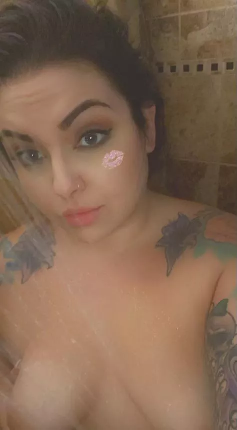 Goodnight , shower time 😋 posted by officialallyrose