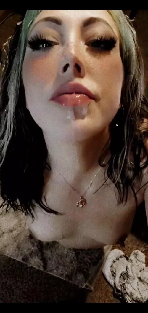 Goodnight 💋 by bootyandthebeast021