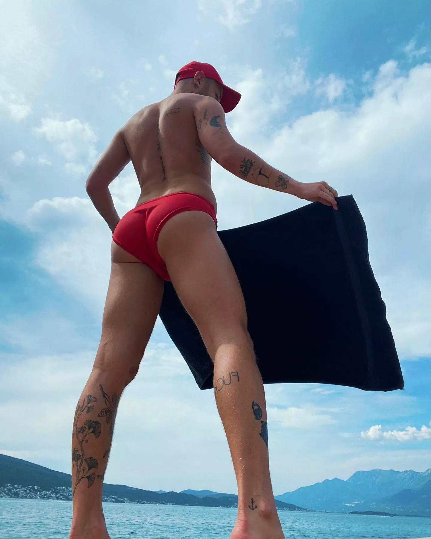 gooood morning, happy sunday ☀️ posted by peachfromserbia