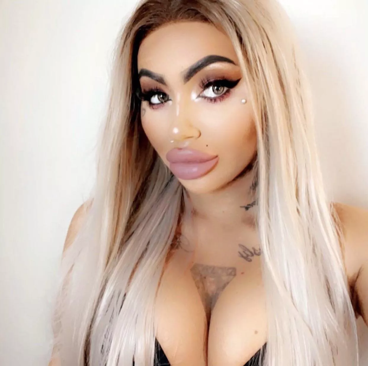 🤤Gorgeous and so sexy🤤😍😍 posted by bostonguy978420