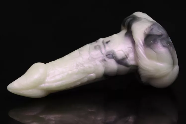 gorgeous DD in inventory rn, if someone here gets it and decides they don’t want it …. 👀🤙 by naddiyey