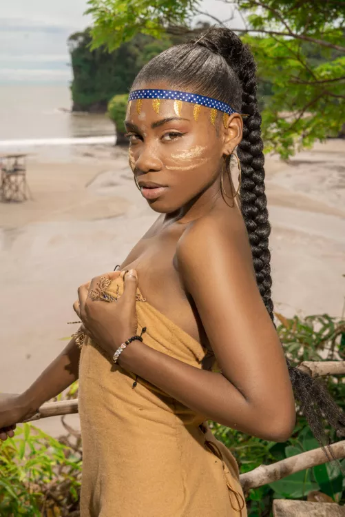 Gorgeous Ebony babe posing in the jungle by XLoveCam