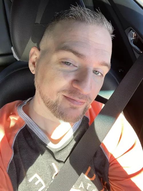 Got a haircut and my beard trimmed, no longer feel like that randomized character you didn’t mean to create by BiCubinAZ