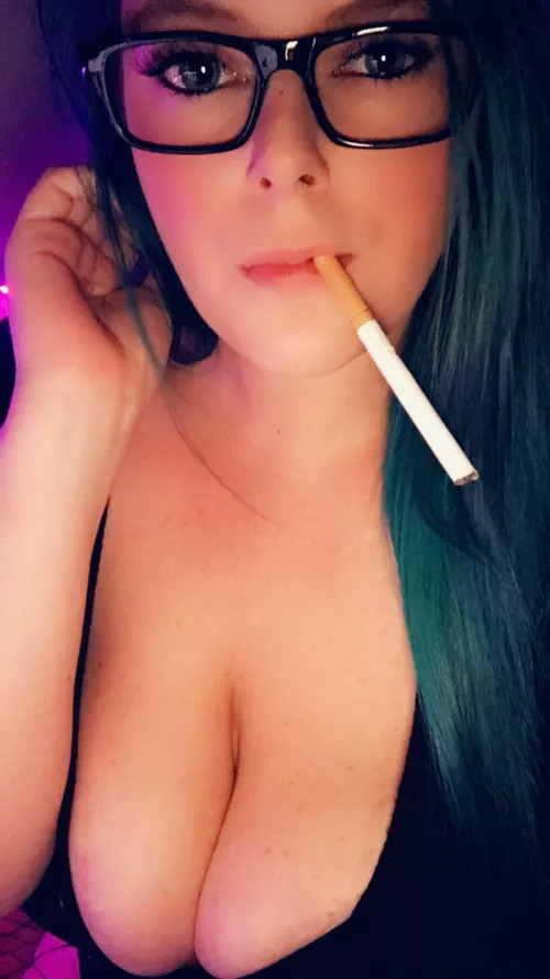 Got a light? by katieebabi