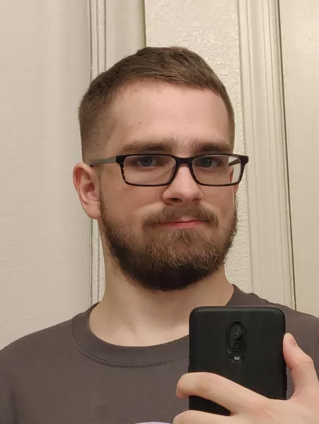 got a new haircut and having a nice chill weekend 😌 by Kendragon7