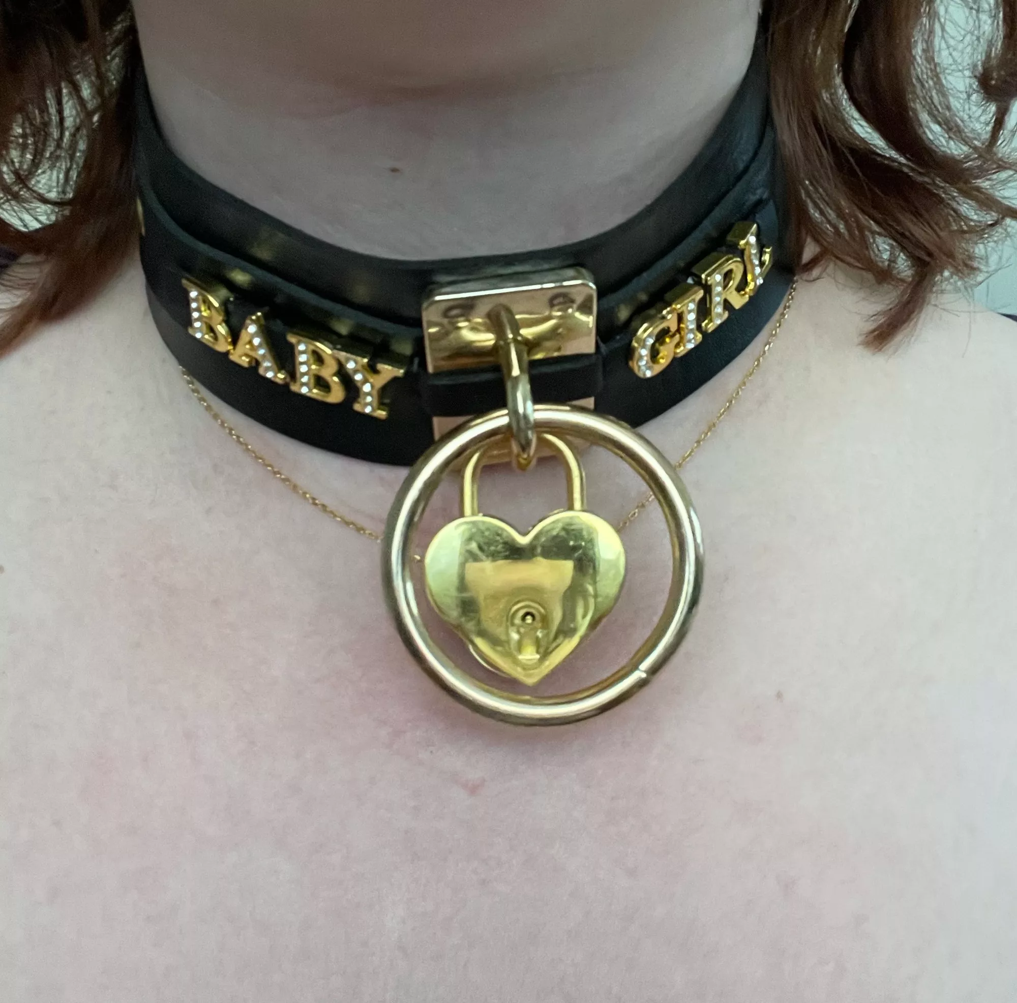 Got a new play collar 🥰 posted by frenchiegirl101