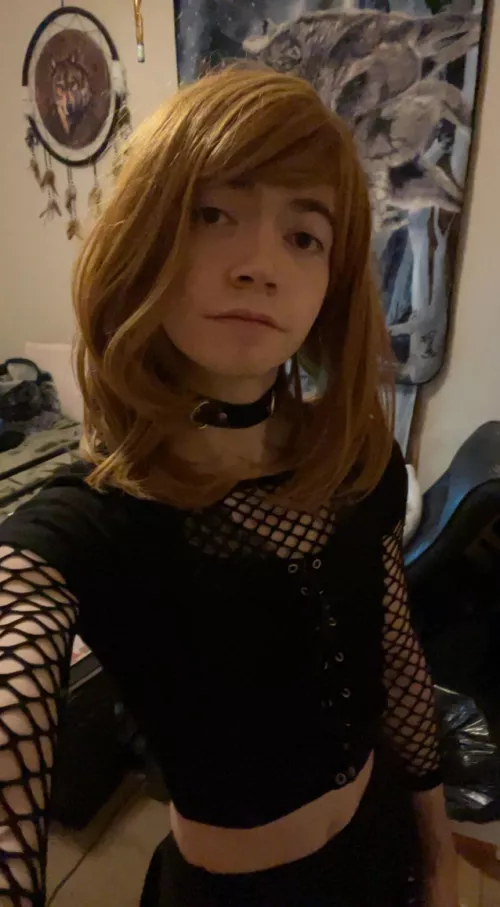 Got a new shirt and choker by WolfPup7
