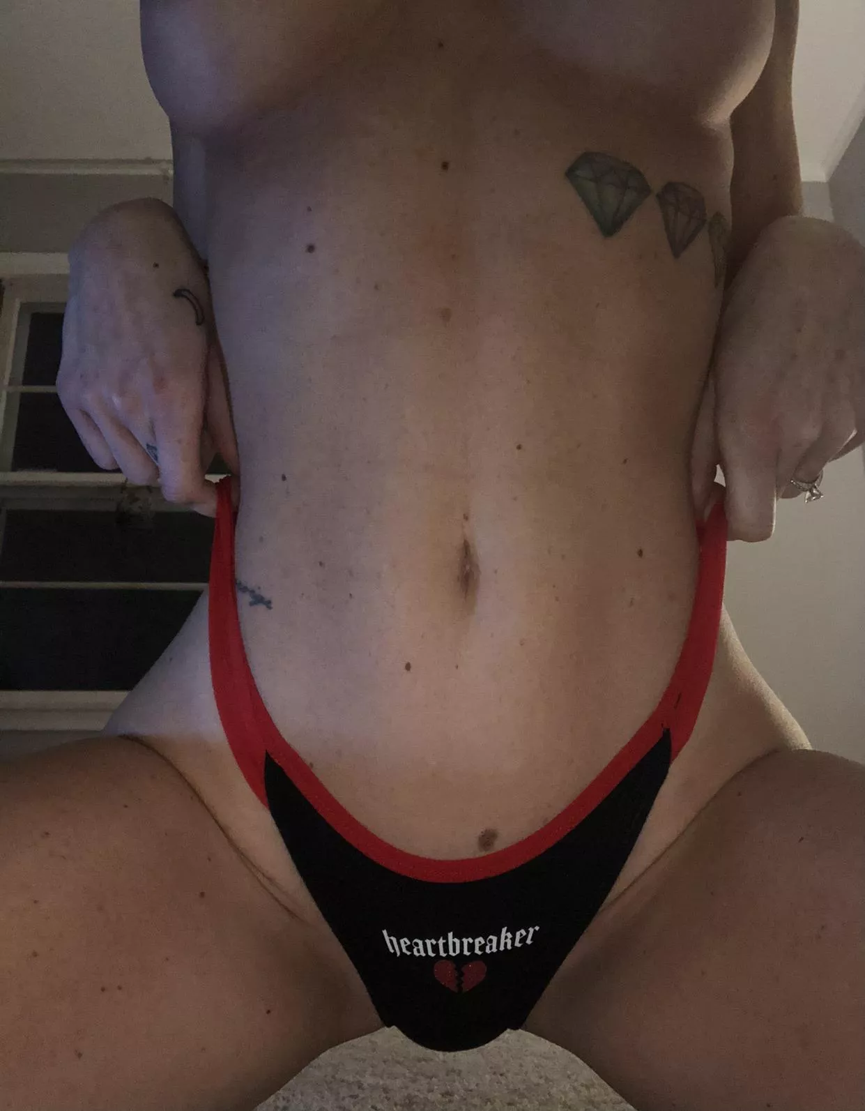 Got a 😽that’ll break your heart 💔 posted by hallienothaley