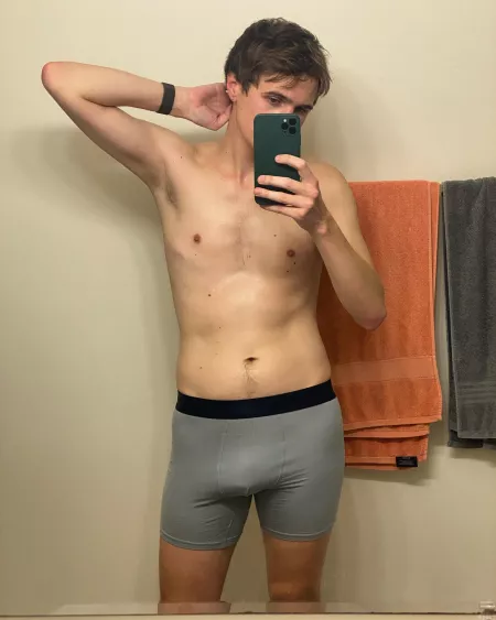 got all sweaty on my run :) by twinkapexgaymer