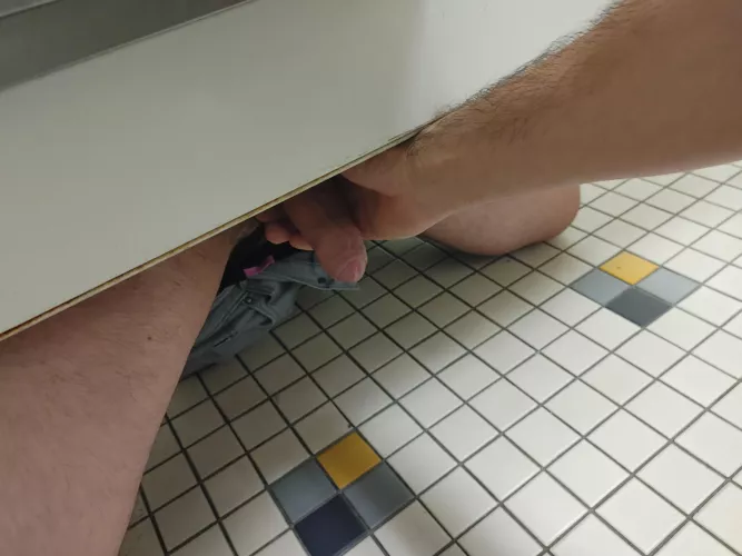 Got an nother college boy cock to suck on at the university. by heekkeeh