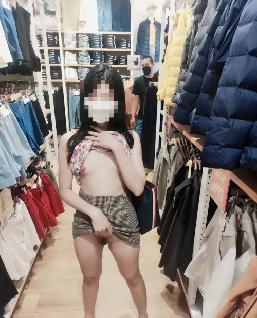 Got caught flashing my body at Uniqlo [F] by makoto_karena