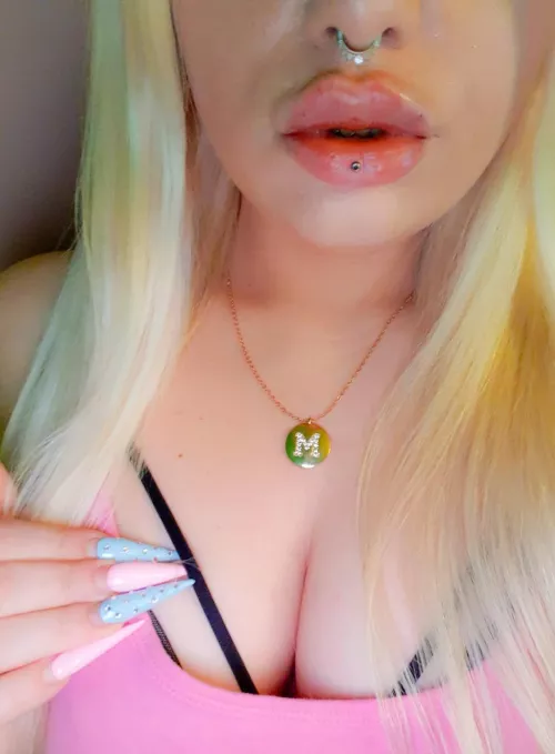 Got e w Lipfiller yesterday?? by bunboing