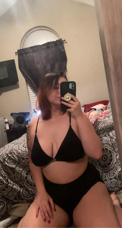 Got more sexy outfits if anyone wants to see 😉 by Zealousideal-Zebra44