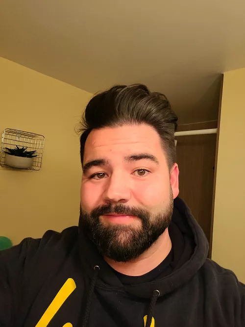 Got my beard fixed. What do you think? by DaikonGlass1369