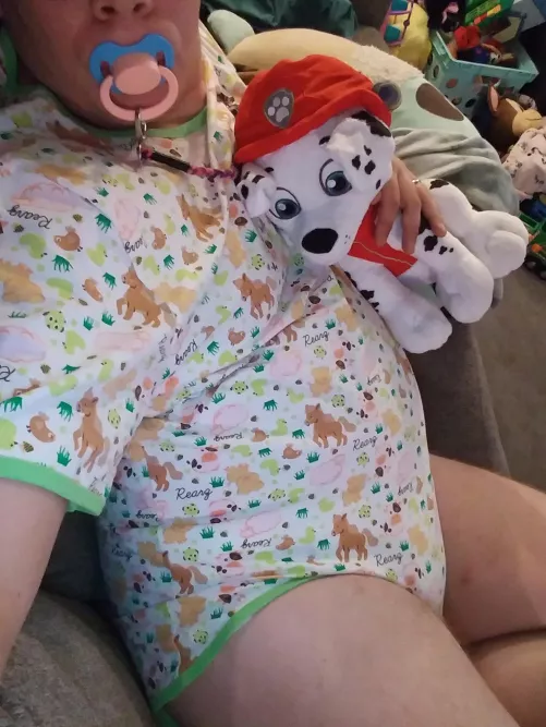 Got my first onesie today, it makes me feel so little i can believe it. by PaddedMandalorian