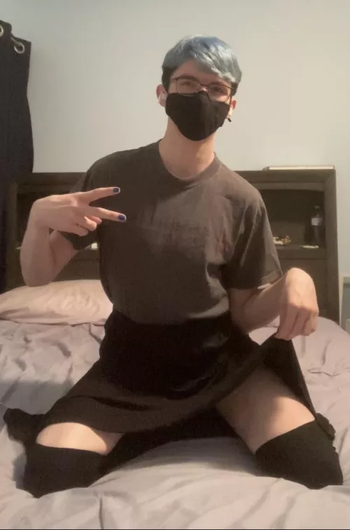 Got my hair dyed and shaved my legs, what do you think? by Manic_Mechanist