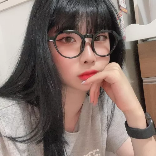 Got new glasses 🤓 by sushi212