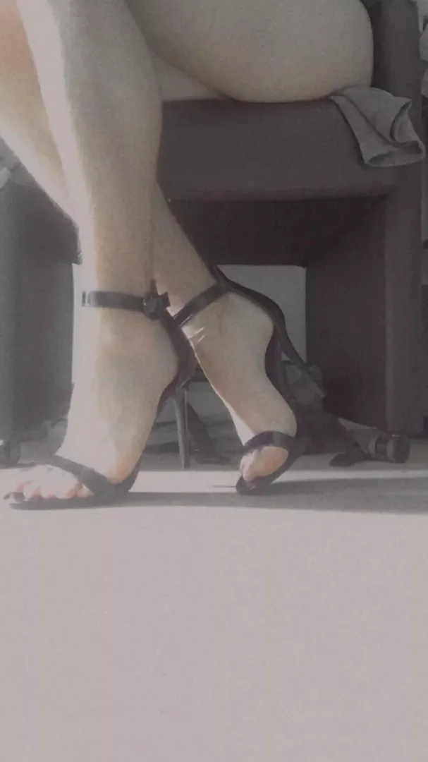 Got new heels🥰 posted by nikkietje48