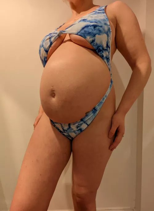 Got some interesting looks at the pool today 💦🔥 by unofficialsecretT