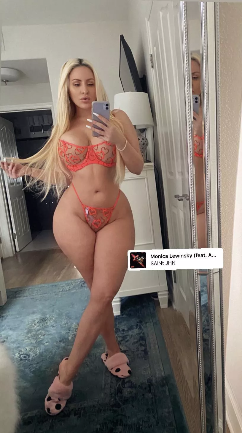 Got some thicc thighs for yall!🥰 posted by almightyswaggataruis