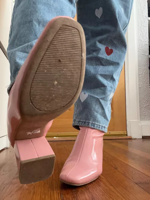 Got something under my soles there. Won’t you? by cococeline