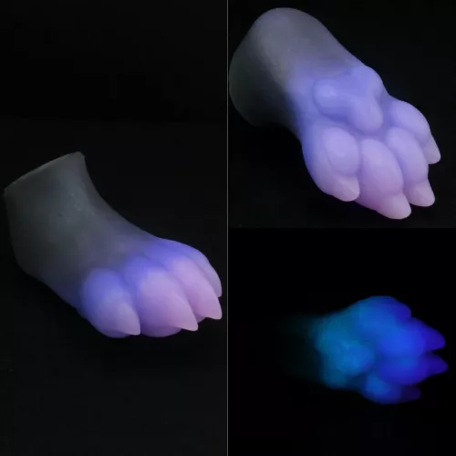 Got this cute little paw during the BW drop. Can’t wait to squish its beans. 💜🐾 by necroskins