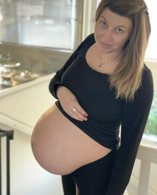 Got to love wives that show of their rings…among other things… by throwaway1234567zzz