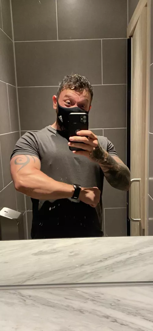 Got to take advantage of restaurant bathroom lighting 😂 by EngageKillswitch