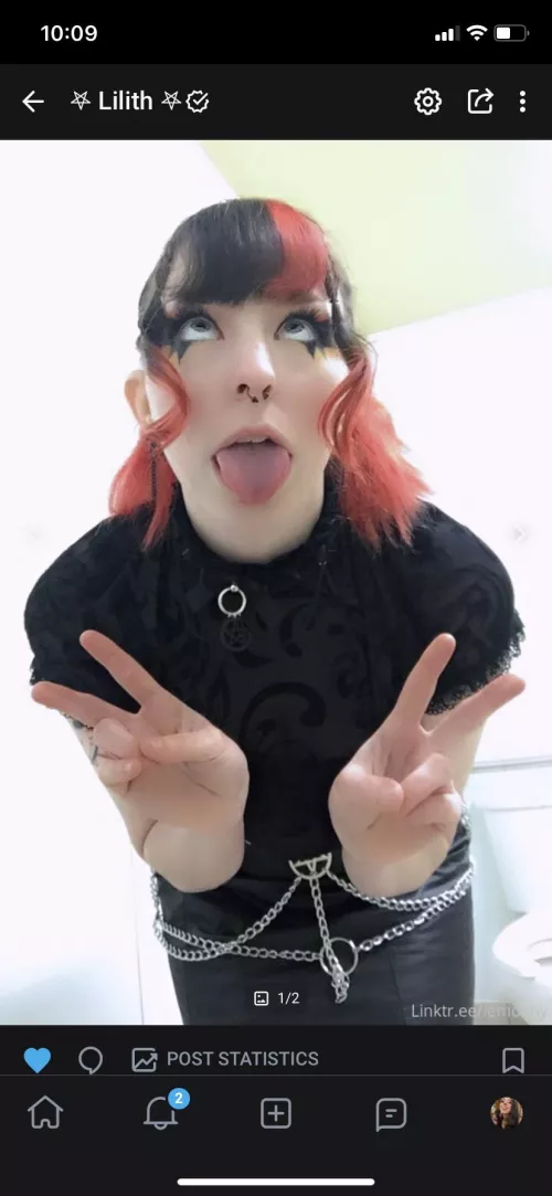 Goth ahegao 🖤 by sourbxtch