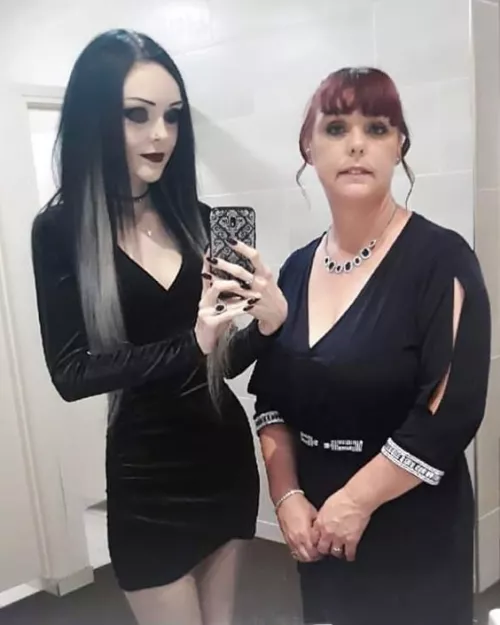 Goth girl and her mother by edf999