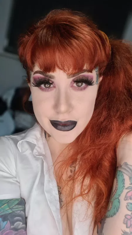 Goth vibes by RooMorgue