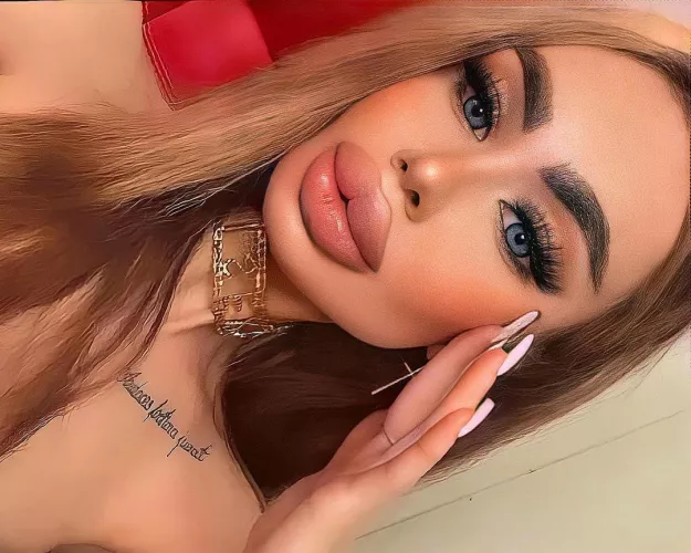 Gotsina Medina by oxford_stud