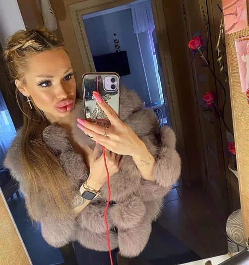 Gotsina Medina, luxury bimbo by oxford_stud