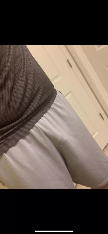 Gotta love loose gray shorts by Niallist0