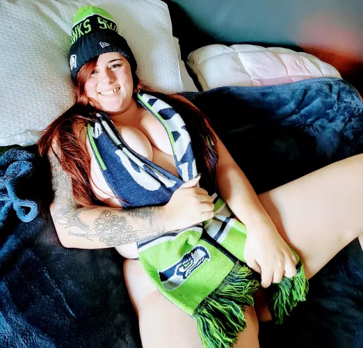 Gotta rep loyalties! by Miss_Heatheness