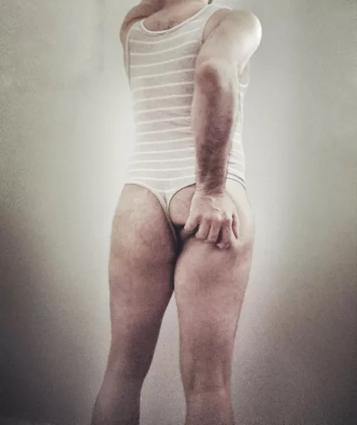 Grab. Feel. by pirineos2018