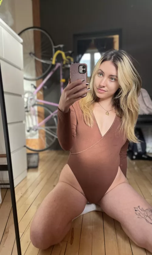 Grab me by the hips?? by LuxxuryCar23