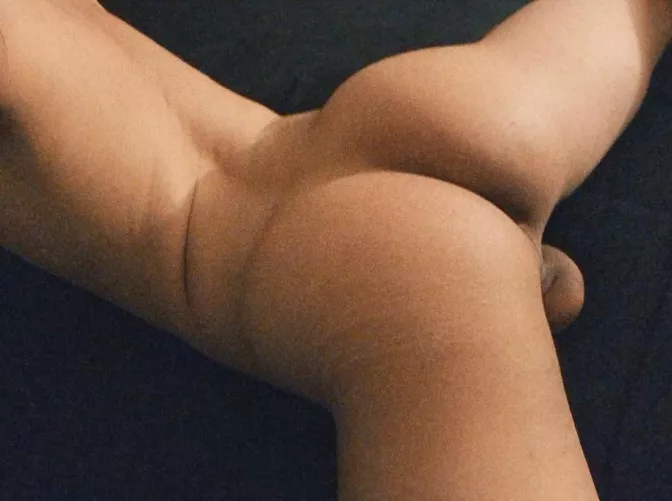 Grab my tiny waist and pound me daddy by Danzal7